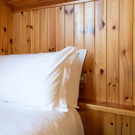 Apartment Capitano Grandi 5 *