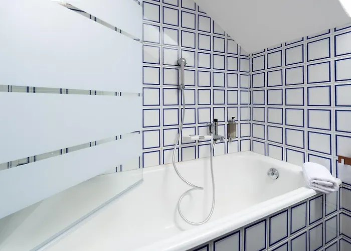 Apartment Capitano Grandi 5 *